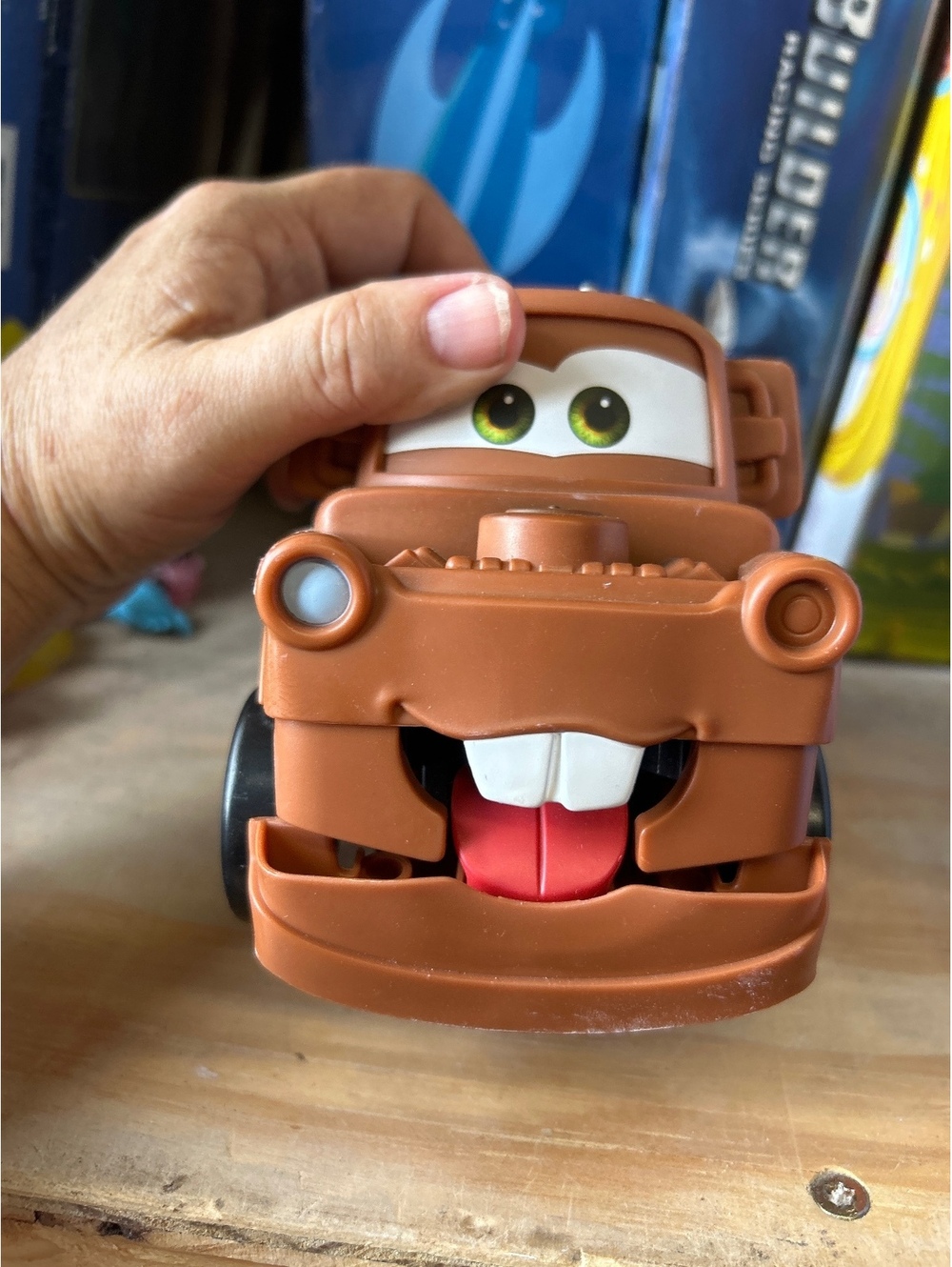 Mater - Picture 2 of 5